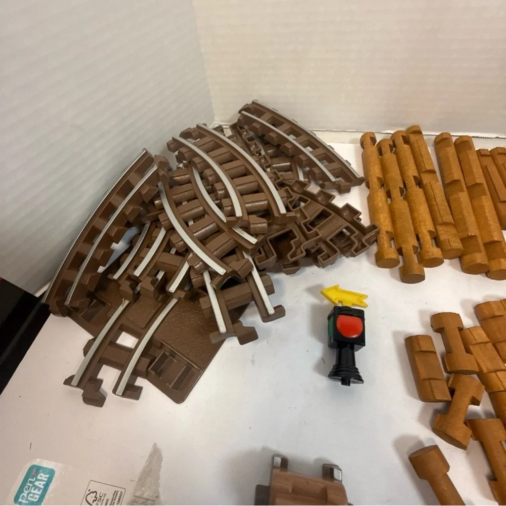 The Original Lincoln Logs Sawmill Express Railroad Trains Childrens BuildingToys